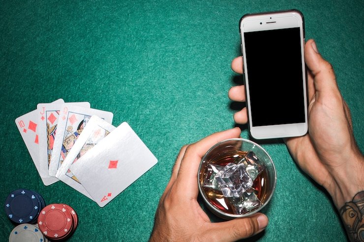 333v mobile app interface showing account login and live casino games